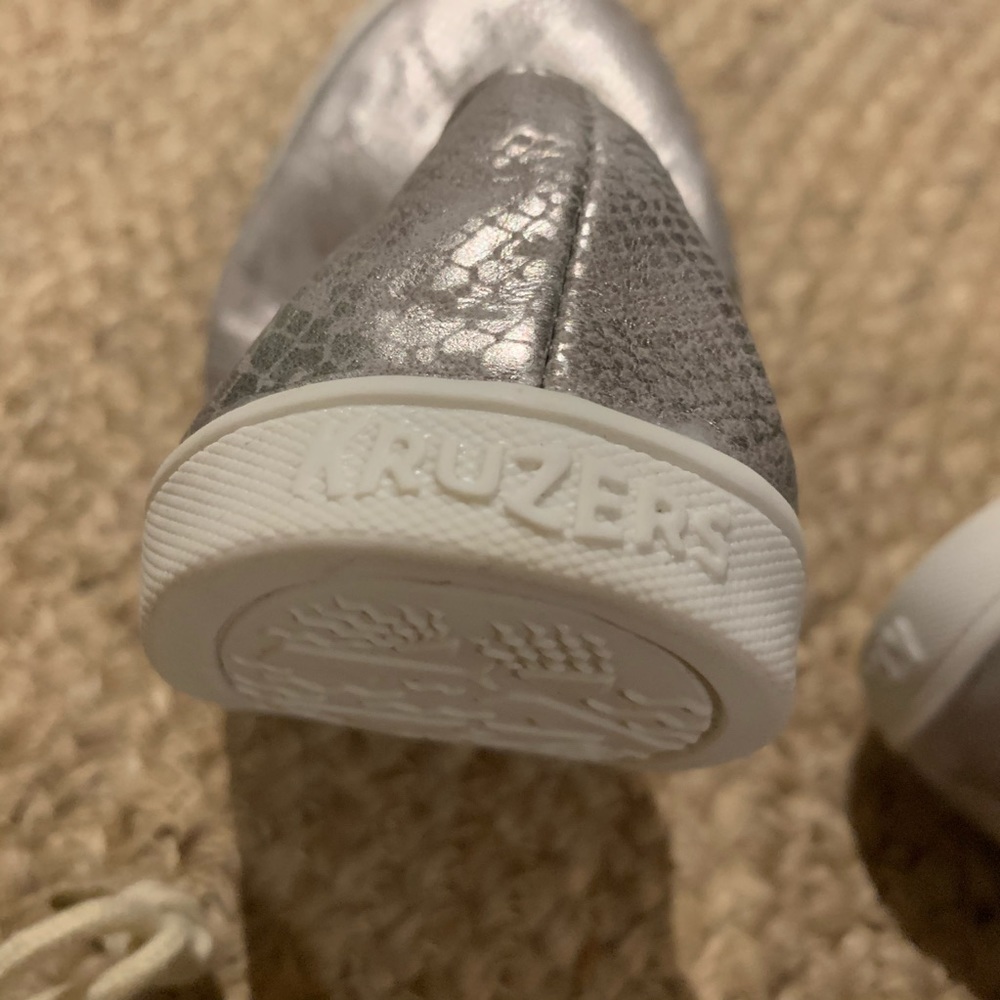 Kruzerss flexible flats